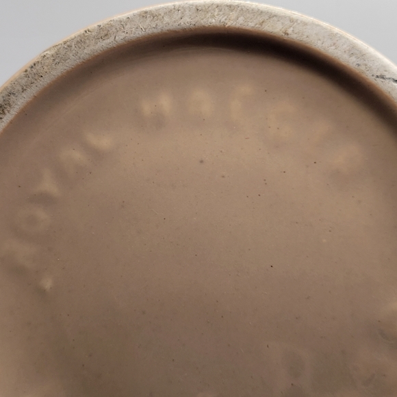 VTG Royal Haeger Footed Vase | 9" | Creamy Beige & Bluish Gray | Pottery - Picture 9 of 13